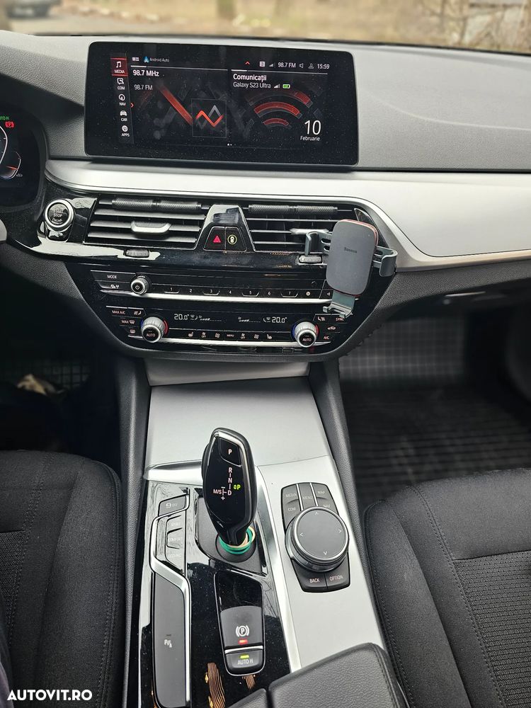 BMW Seria 5 520d xDrive AT MHEV - 11