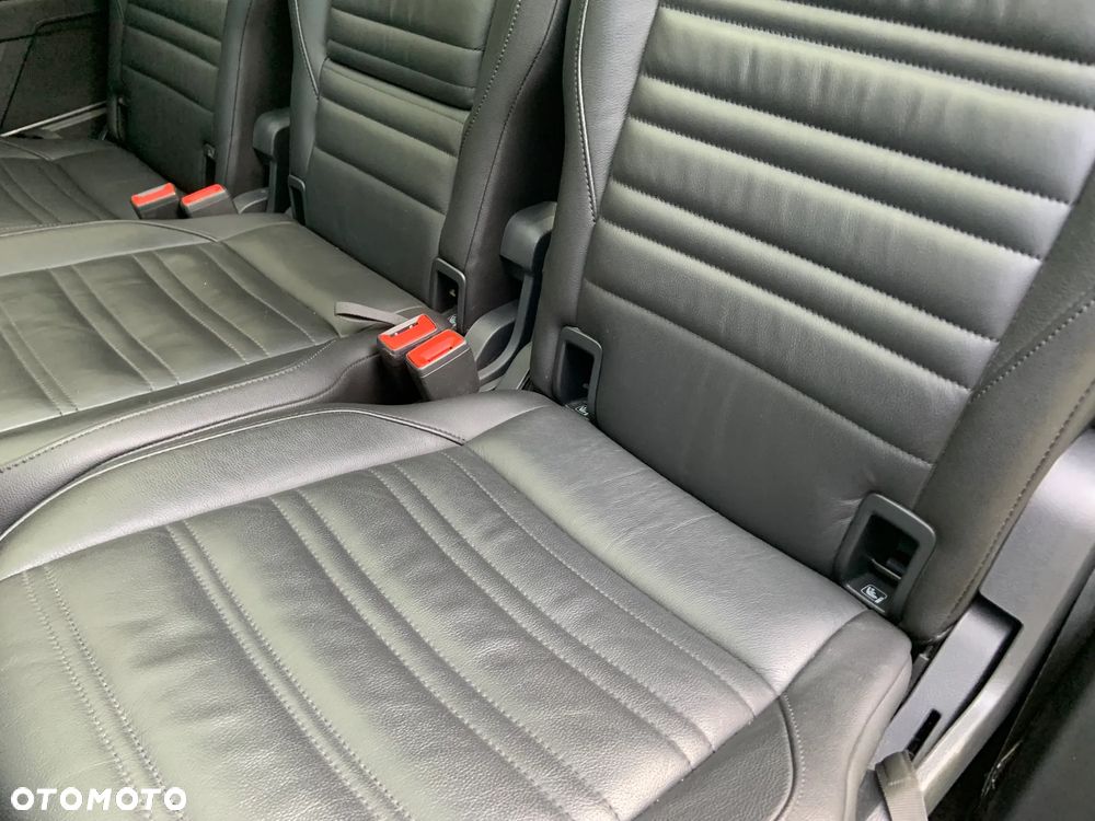 Volkswagen Touran 1.6 TDI BMT SCR Comfortline - 10