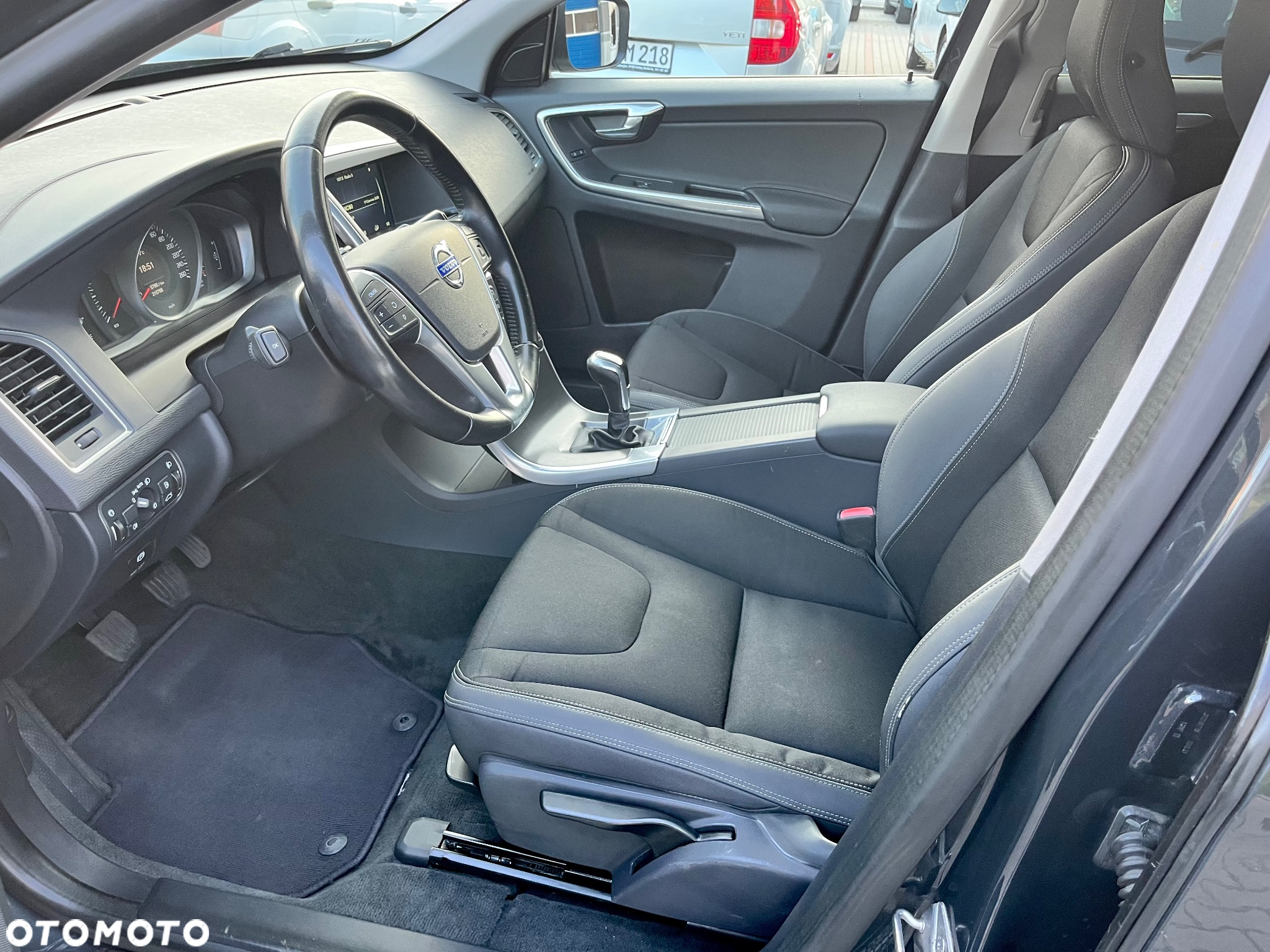 Volvo XC 60 D4 Momentum - 15
