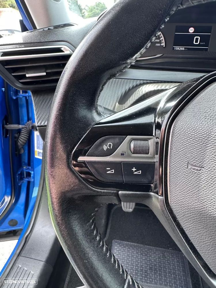 Peugeot 2008 1.2 PureTech Allure Pack - 40