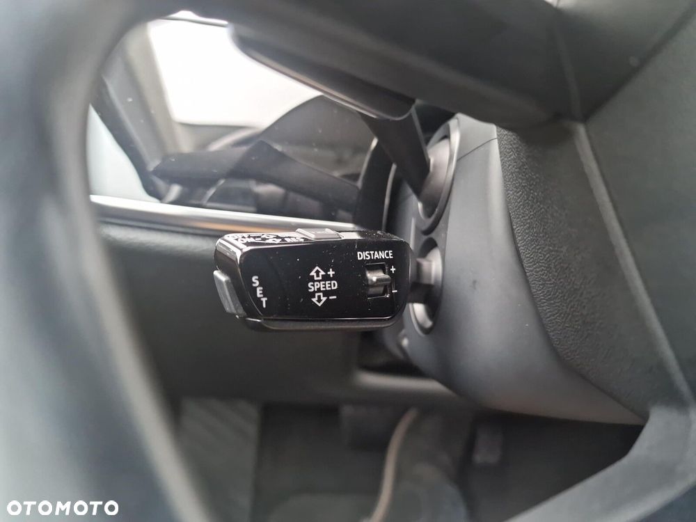 Audi A8 - 35