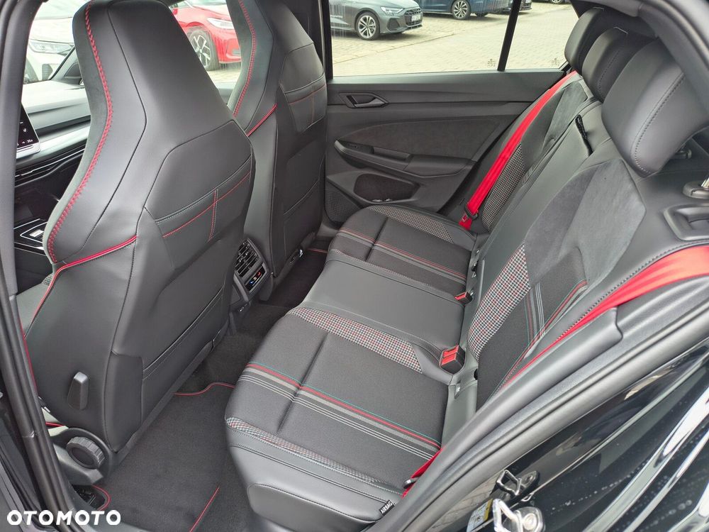 Volkswagen Golf 2.0 TSI GTI Edition 50 DSG - 9