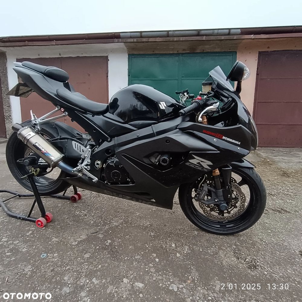 Suzuki GSX-R - 1
