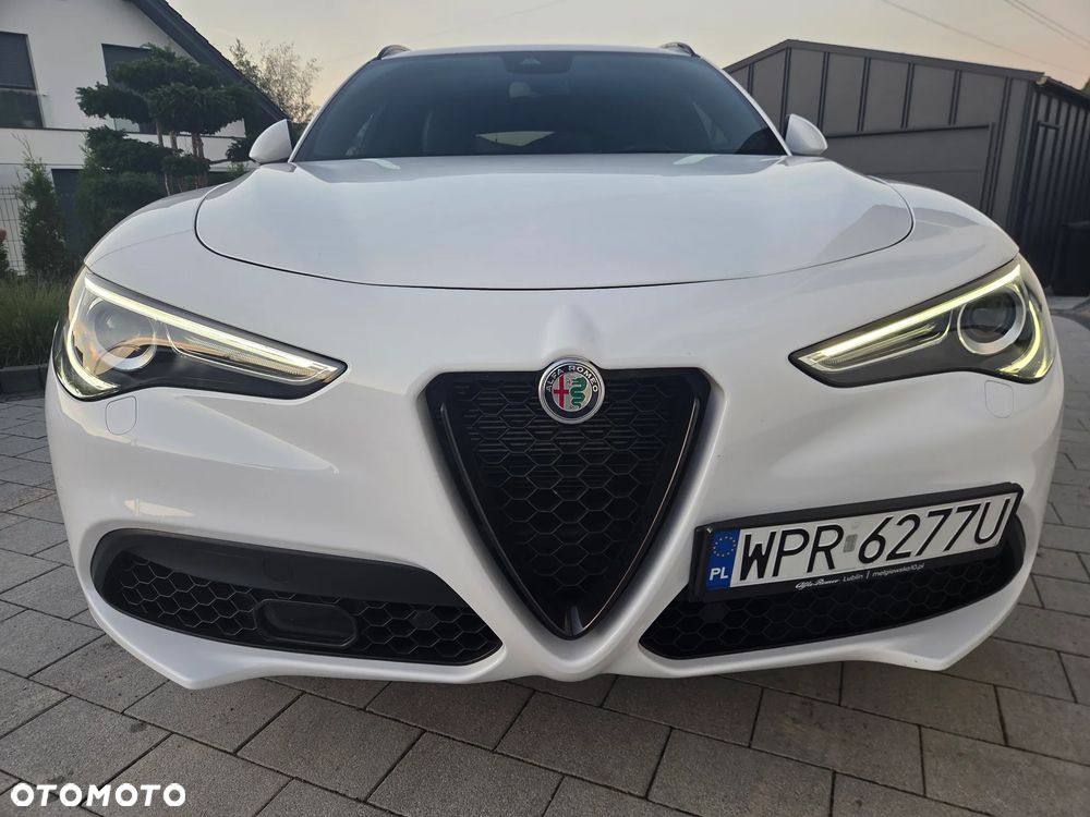 Alfa Romeo Stelvio 2.0 Turbo Veloce Q4 - 11