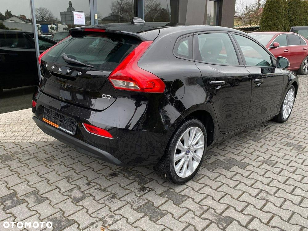 Volvo V40 D2 Drive-E SCR Momentum - 4