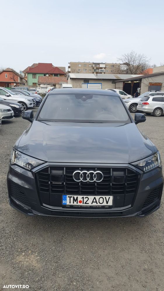 Audi Q7 - 1
