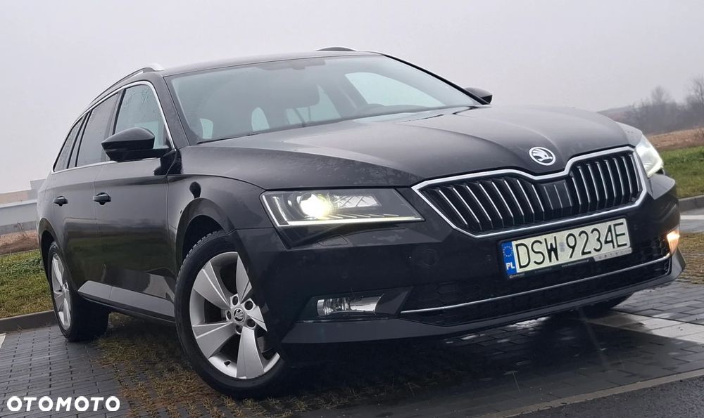 Skoda Superb 2.0 TDI Active DSG - 2