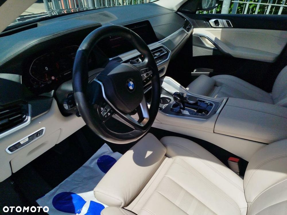 BMW X6 - 11