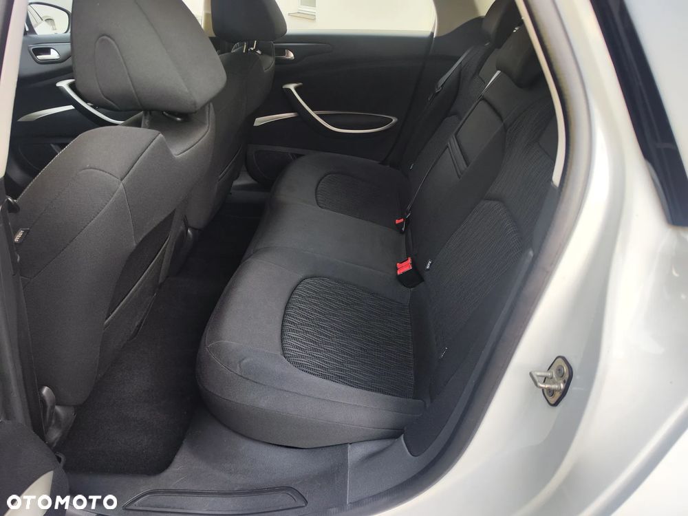Citroën C5 Tourer HDi 140 FAP Confort - 23