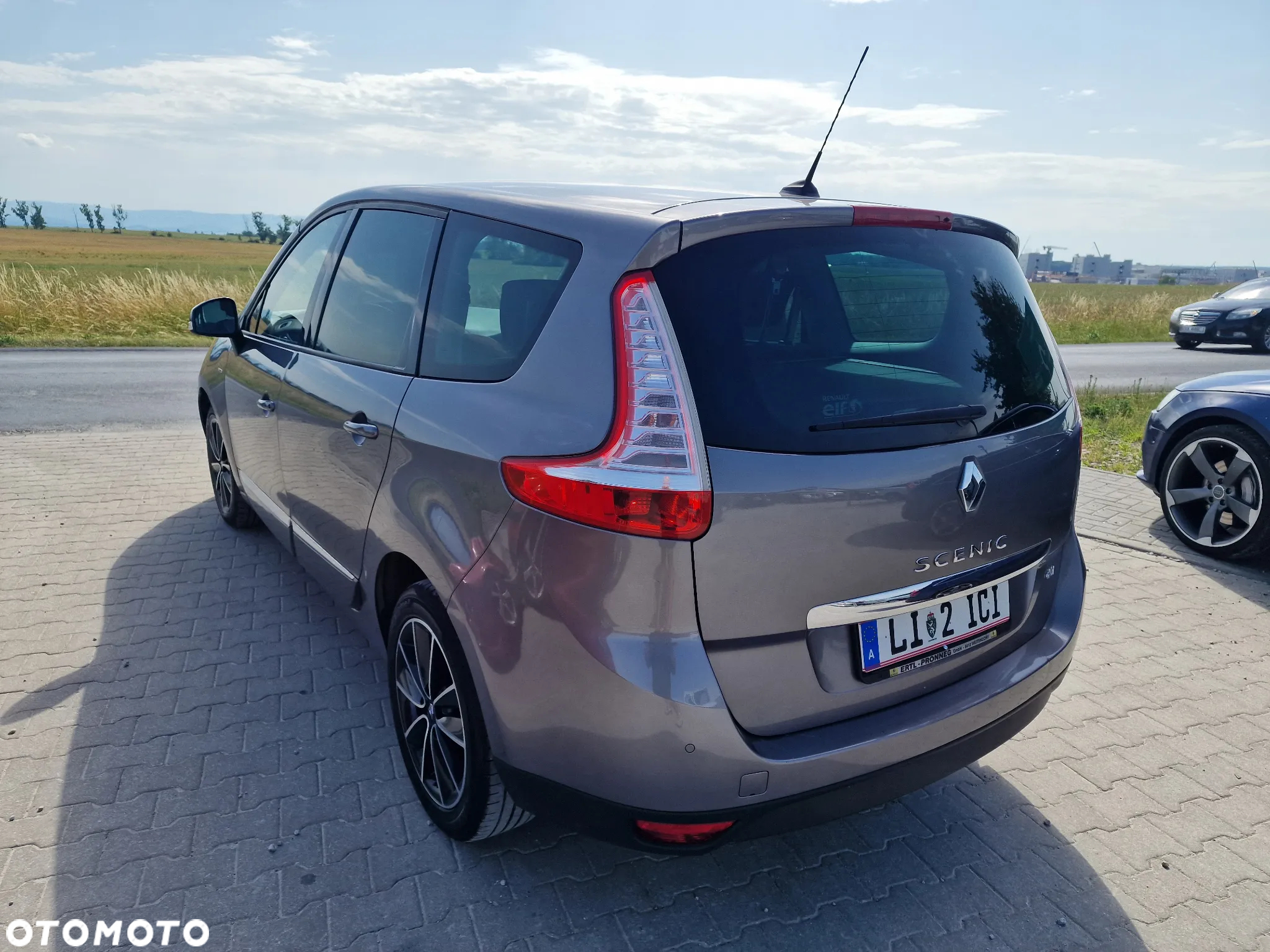 Renault Grand Scenic ENERGY dCi 110 S&S Bose Edition - 12