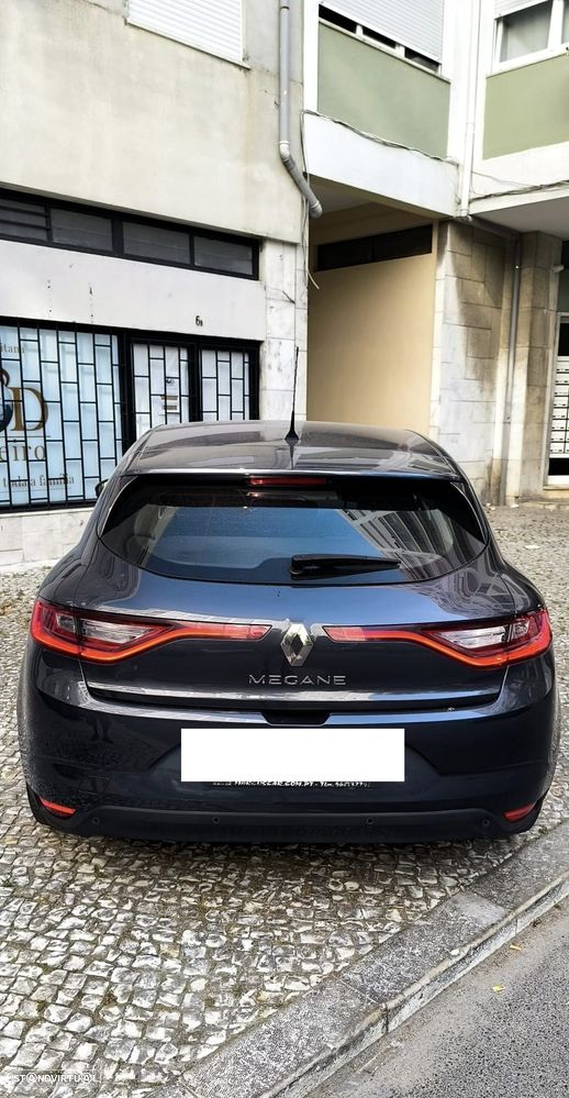 Renault Mégane 1.5 Blue dCi Intens - 6