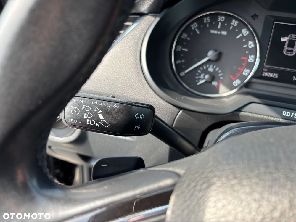 Skoda Octavia 2.0 TDI DSG Ambition - 27