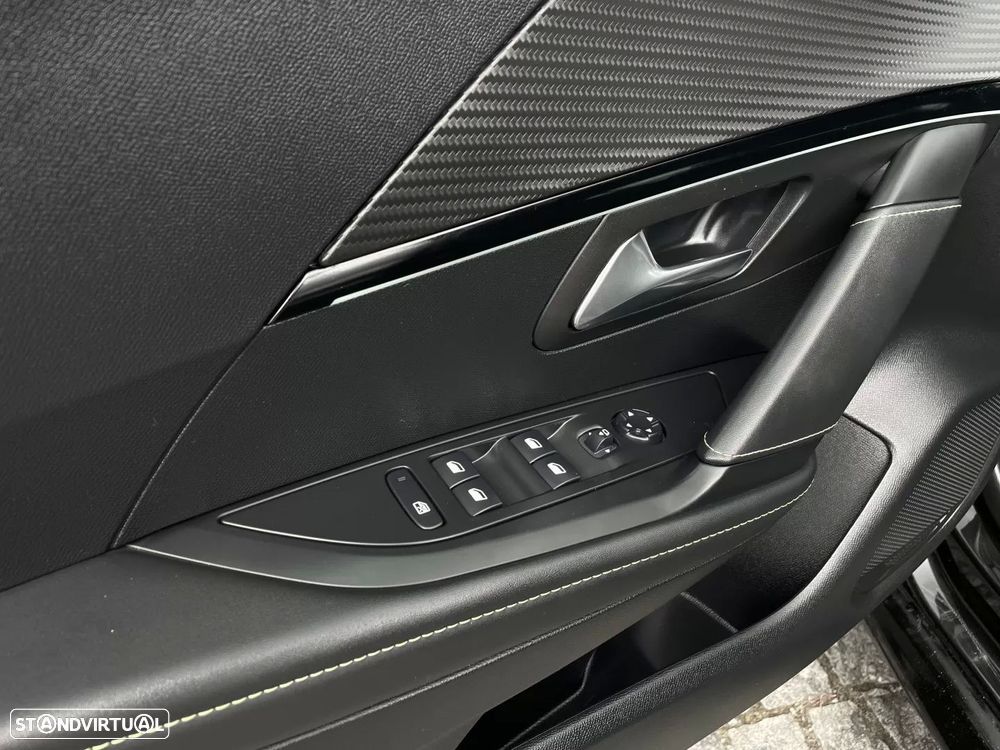 Peugeot e-208 GT Pack - 41