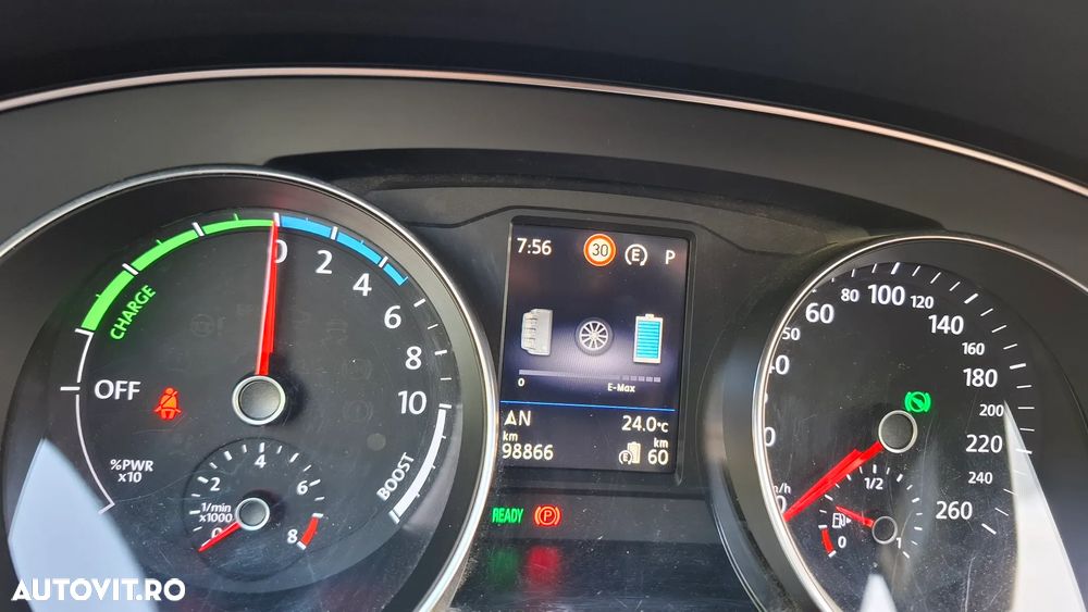 Volkswagen Passat - 7
