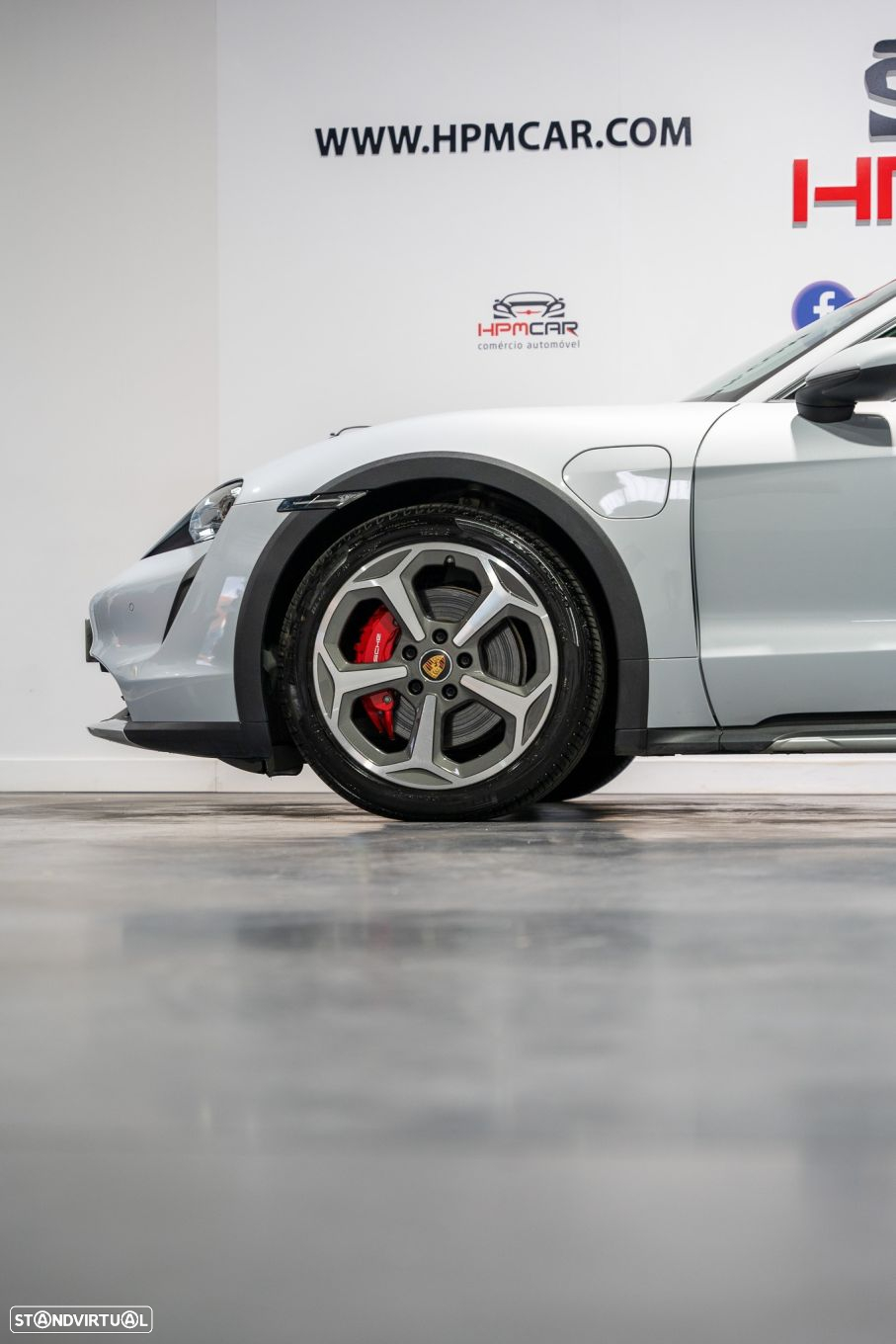 Porsche Taycan Cross Turismo 4S - 14