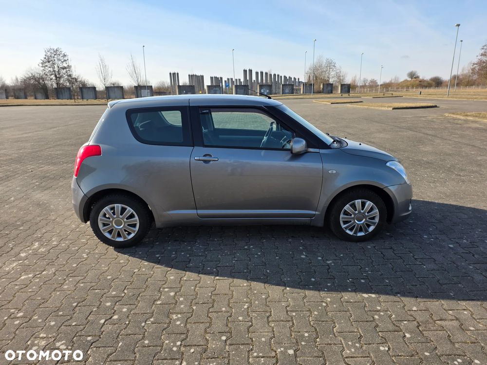 Suzuki Swift 1.3 Comfort - 10