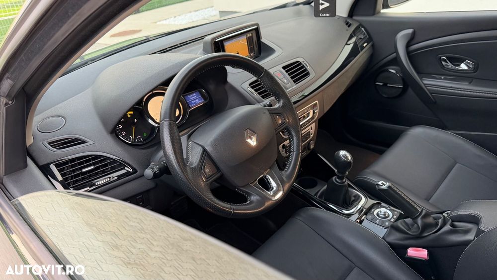 Renault Megane ENERGY dCi 130 Start & Stop Bose Edition - 6
