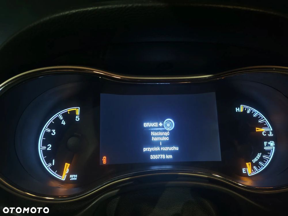 Jeep Grand Cherokee - 10