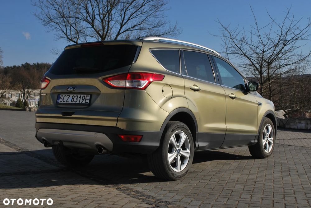 Ford Kuga 2.0 TDCi 2x4 Titanium - 9