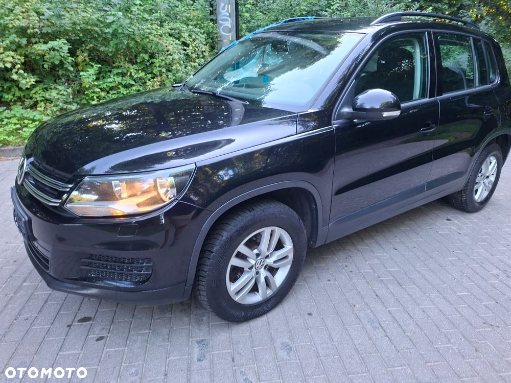 Volkswagen Tiguan - 1