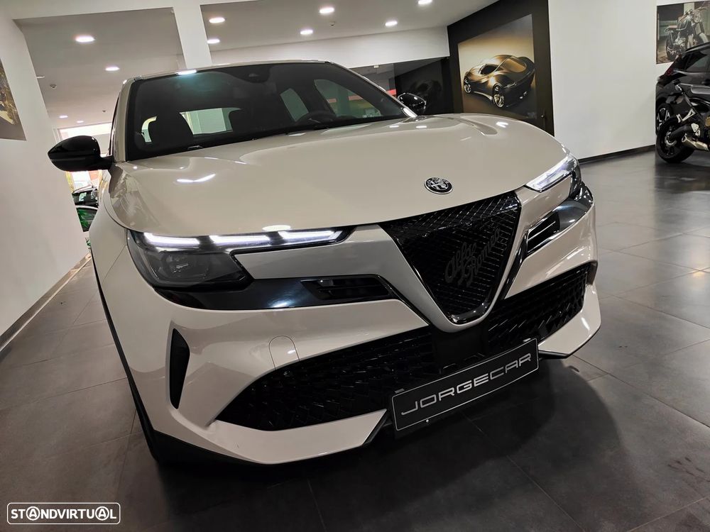 Alfa Romeo Junior Elletrica 50 kWh Launch Edition - 37