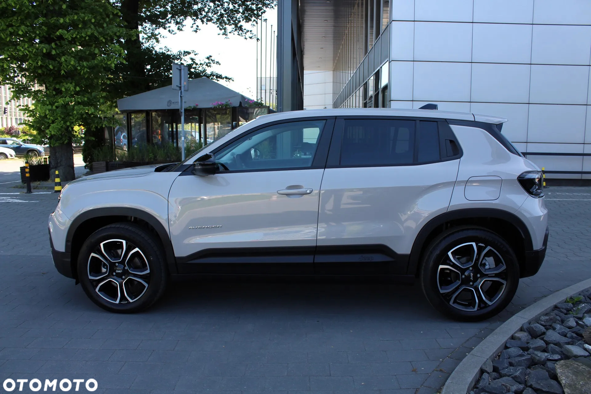 Jeep Avenger 1.2 T3 mHEV Altitude FWD eDCT6 - 5