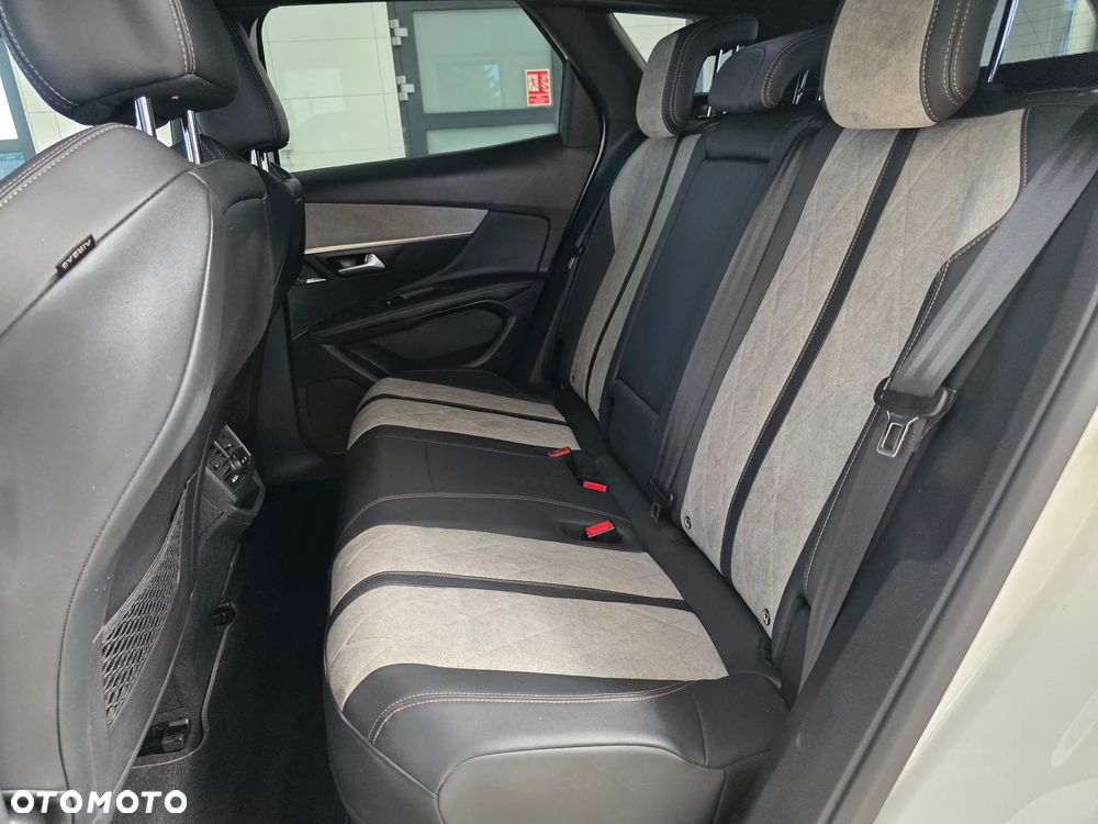 Peugeot 3008 1.6 PureTech Hybrid4 PHEV GT S&S EAT8 - 16