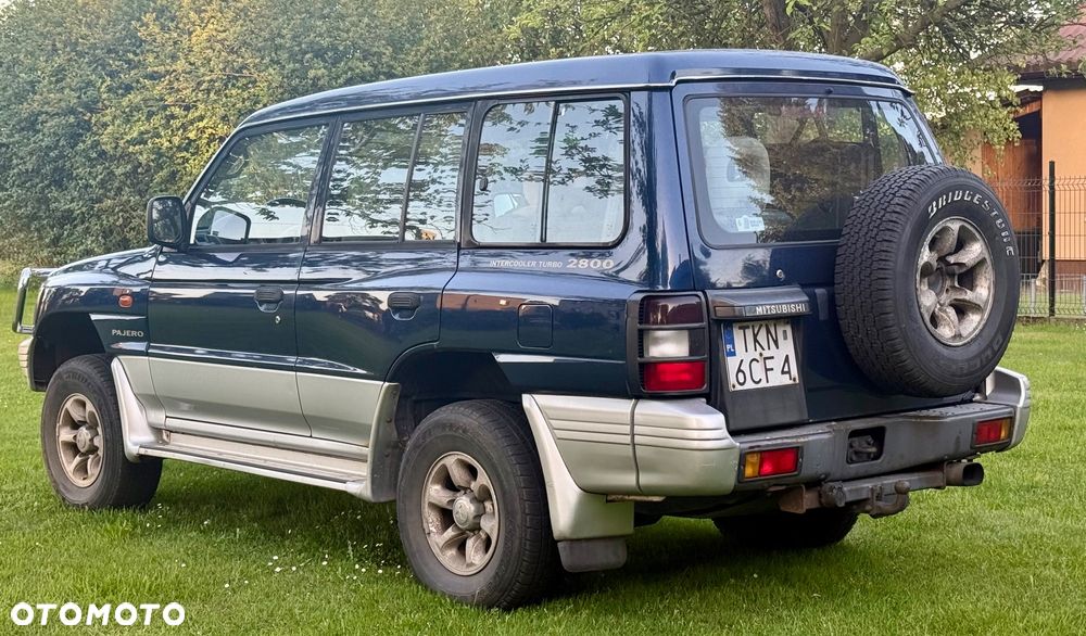 Mitsubishi Pajero - 13