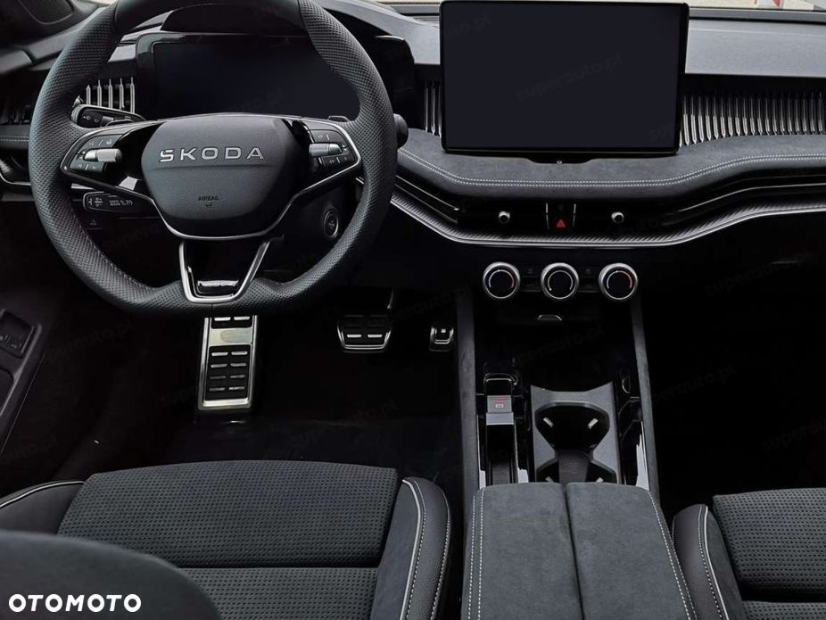 Skoda Superb 2.0 TDI SCR 4x4 Sportline DSG - 6