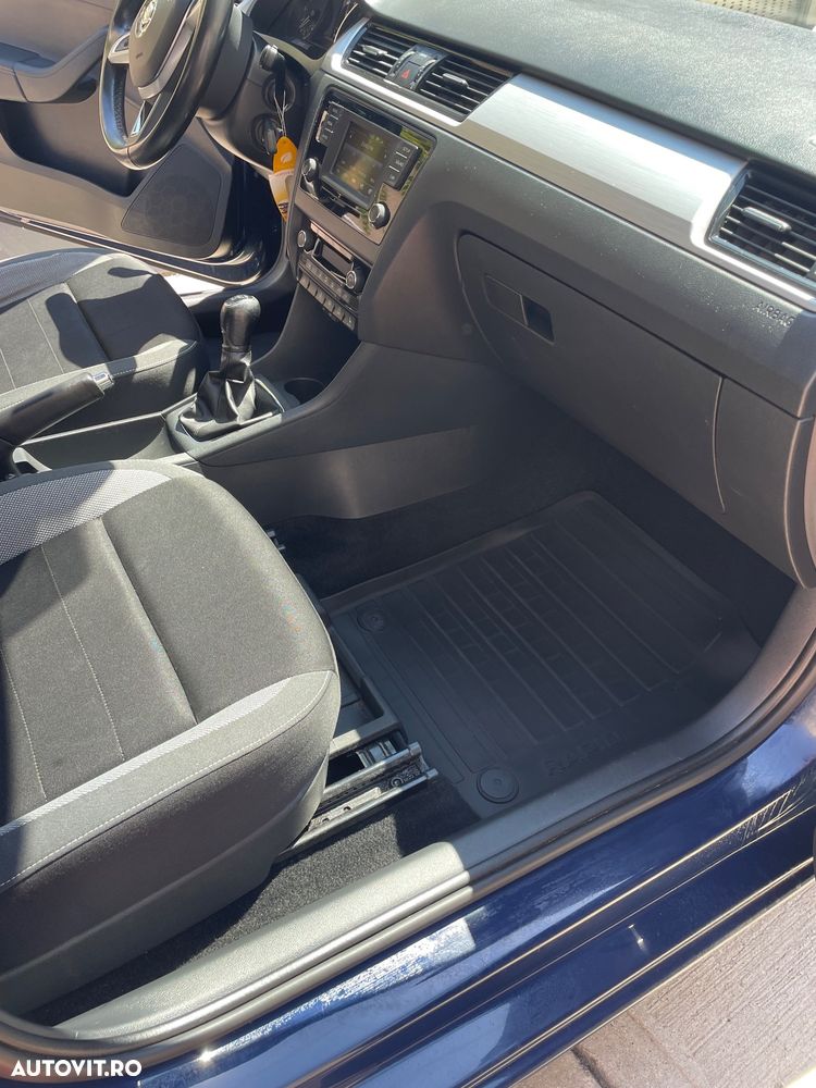 Skoda RAPID 1.6 TDI Ambition - 12