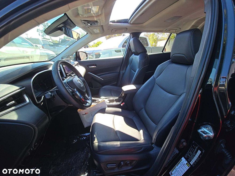 Toyota Corolla Cross - 5