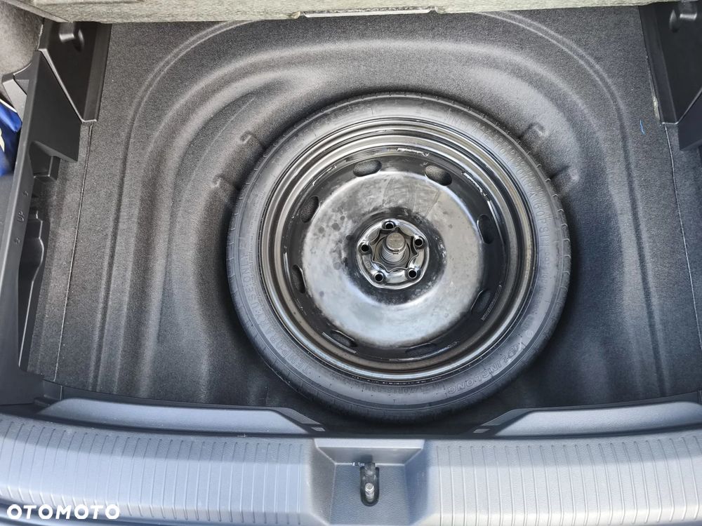 Volkswagen Golf 2.0 TDI Life - 23