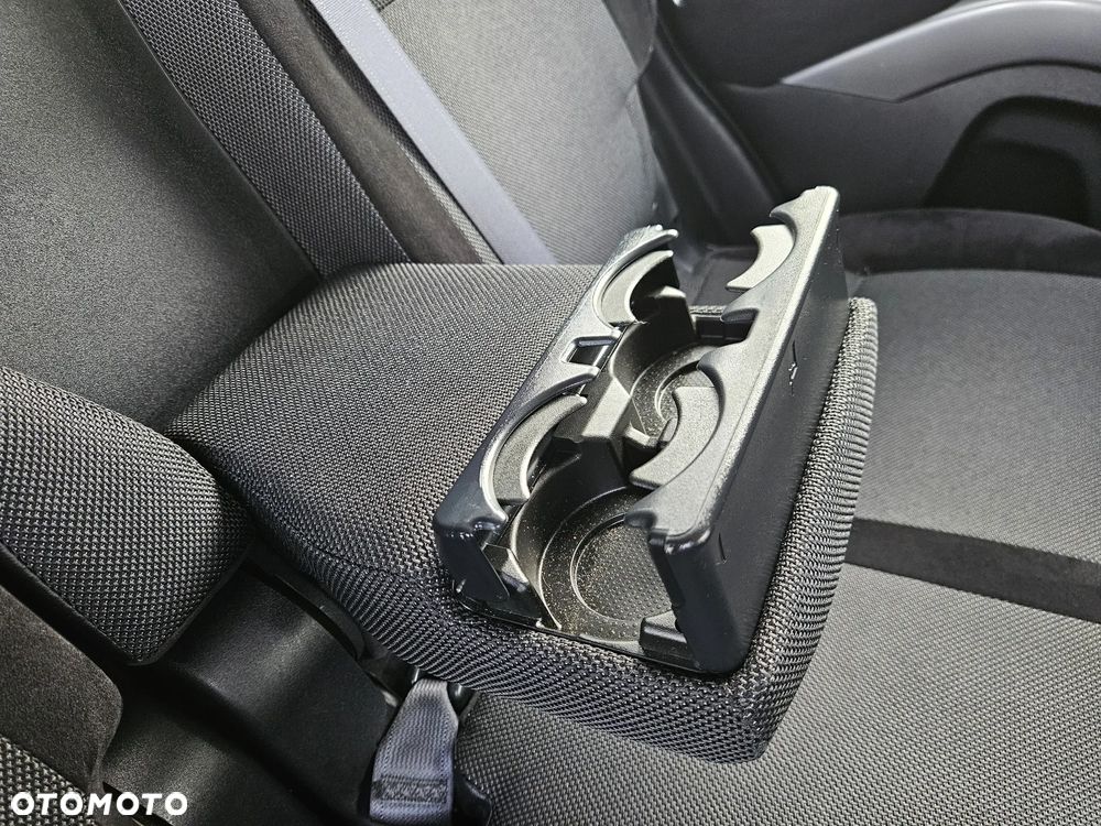 Mitsubishi Outlander 2.0 Intense 2WD EU5 - 25