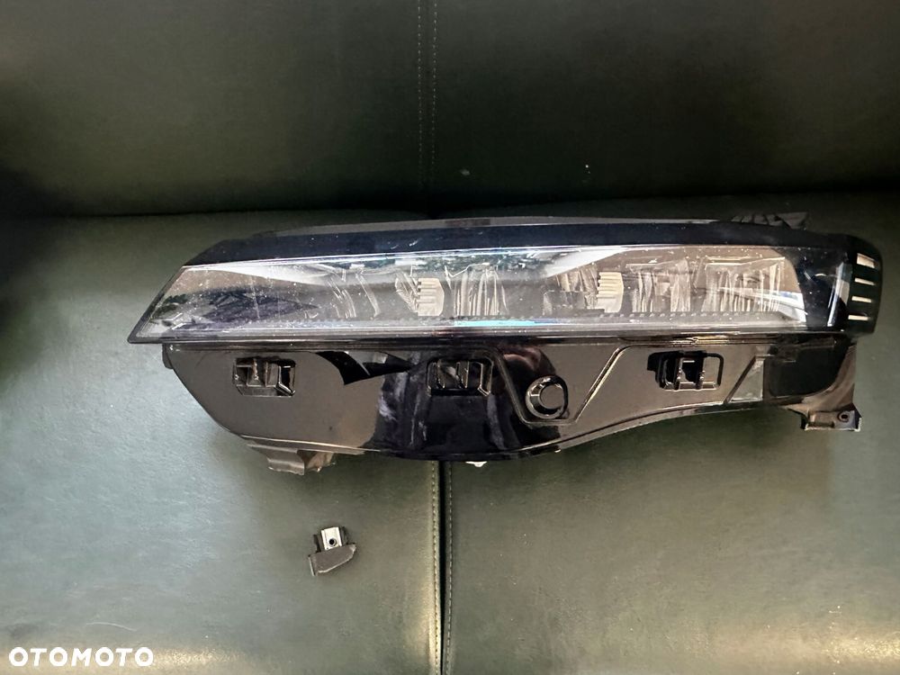 nowa oe lampa lewy przód renault megane e-tech ev black edition 260601764r - 2