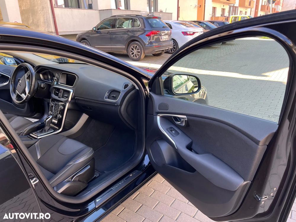 Volvo V40 D2 Geartronic Momentum - 16