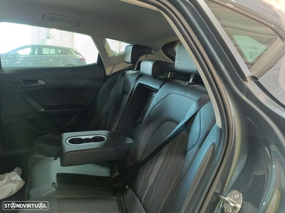 Cupra Formentor 1.4 e-Hybrid DSG - 8