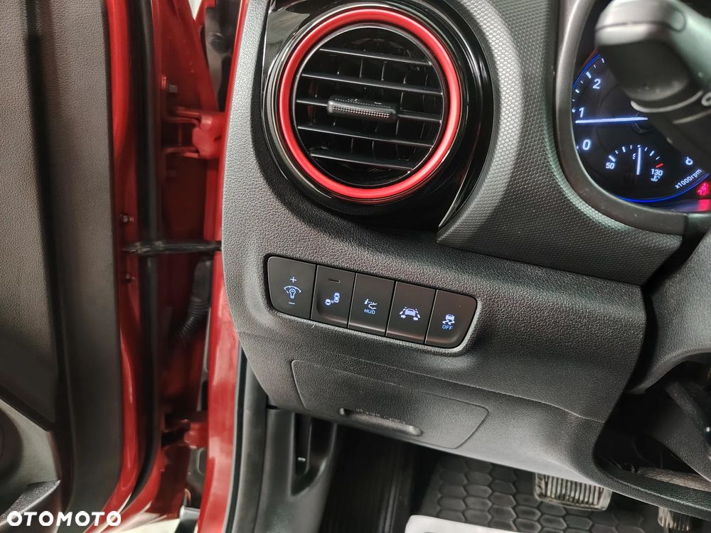 Hyundai Kona 1.6 T-GDI DCT Premium - 30