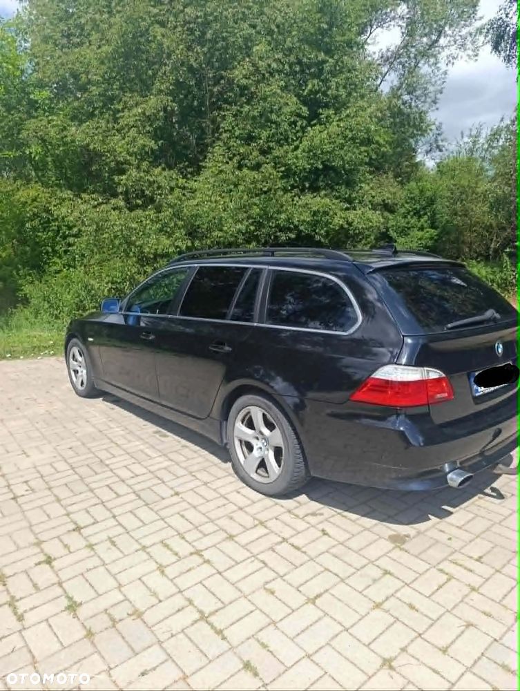 BMW Seria 5 520d - 5