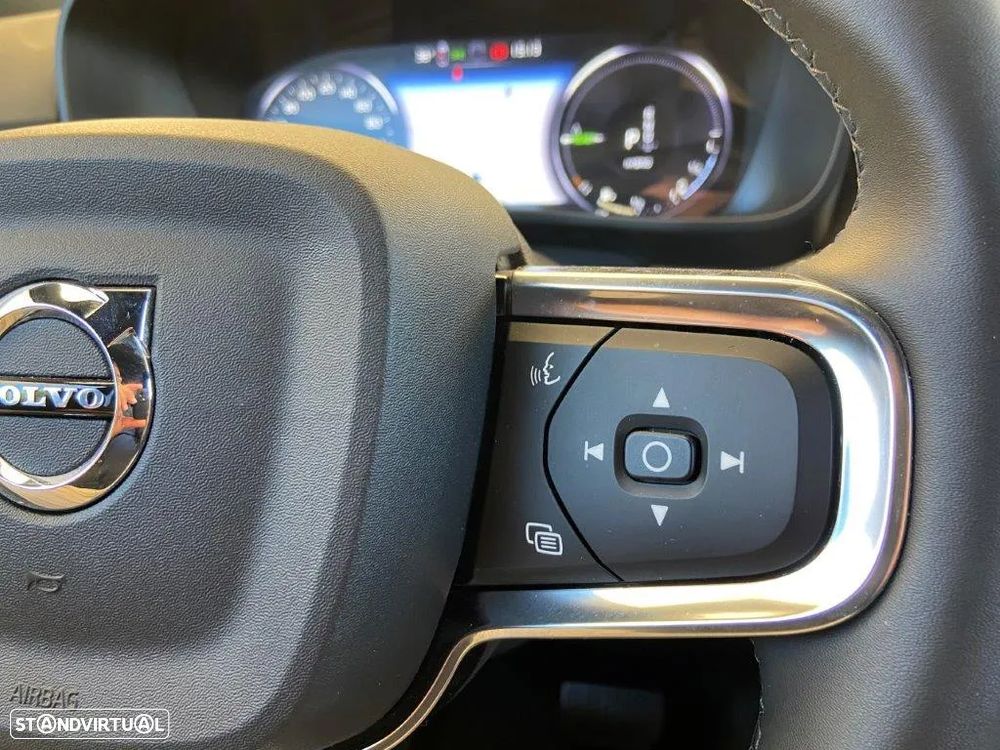 Volvo XC 40 1.5 T4 PHEV Core - 24