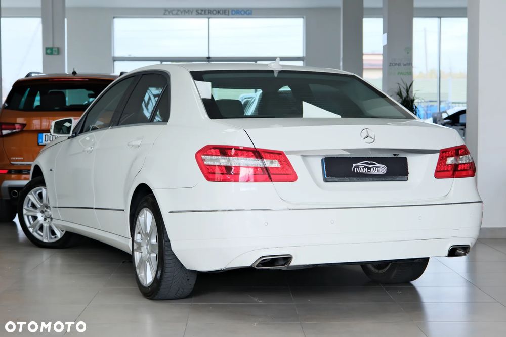 Mercedes-Benz Klasa E 350 CDI DPF BlueEFFICIENCY 7G-TRONIC Avantgarde - 8