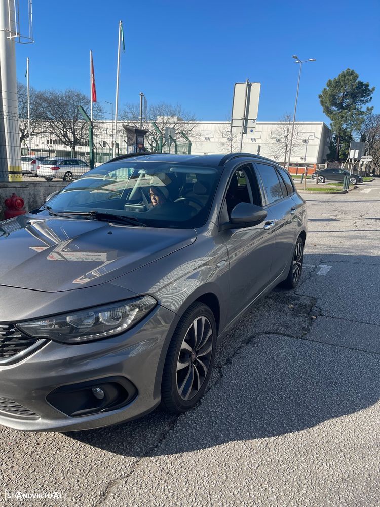 Fiat Tipo Station Wagon 1.3 M-Jet Lounge Tech J17 - 2