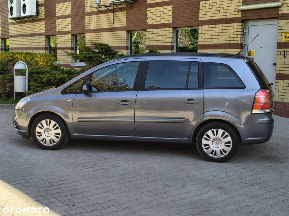 Opel Zafira - 9