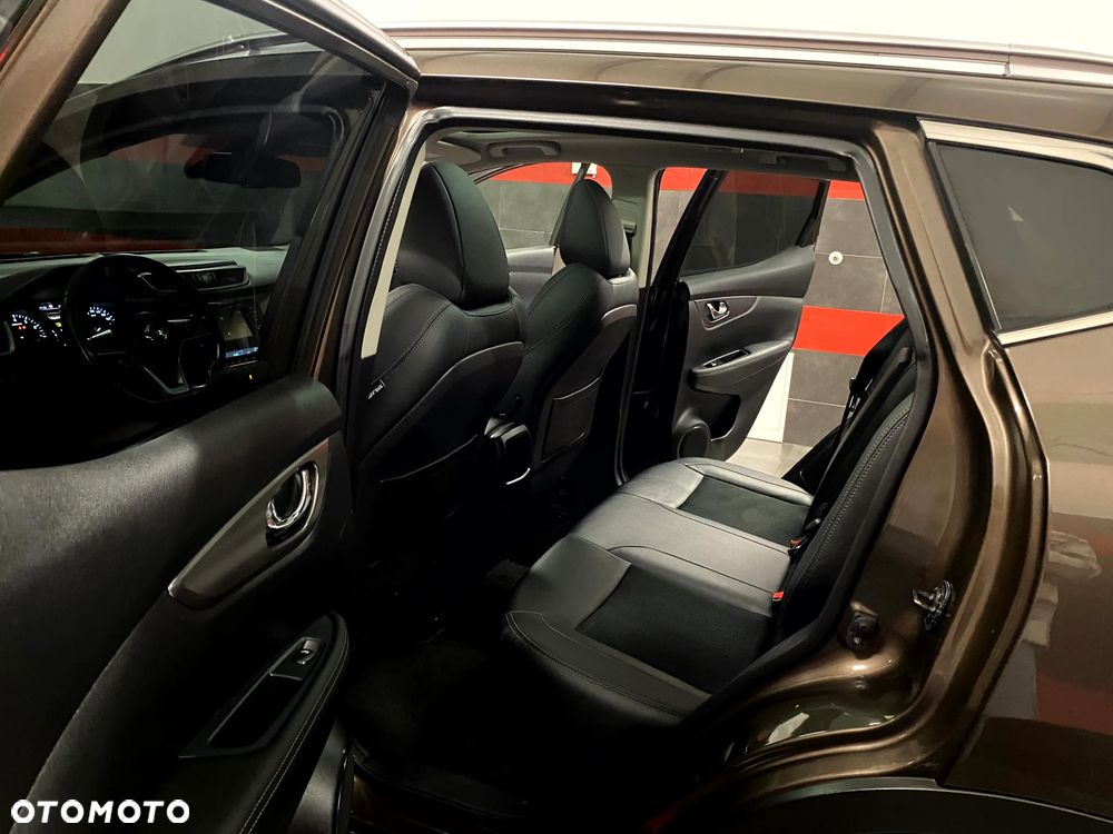Nissan Qashqai 1.6 DIG-T Tekna+ - 19