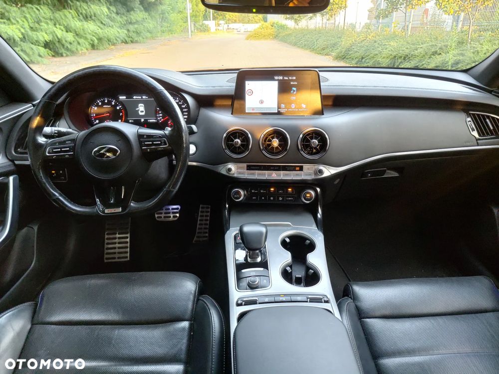 Kia Stinger 3.3 T-GDI V6 GT AWD - 9