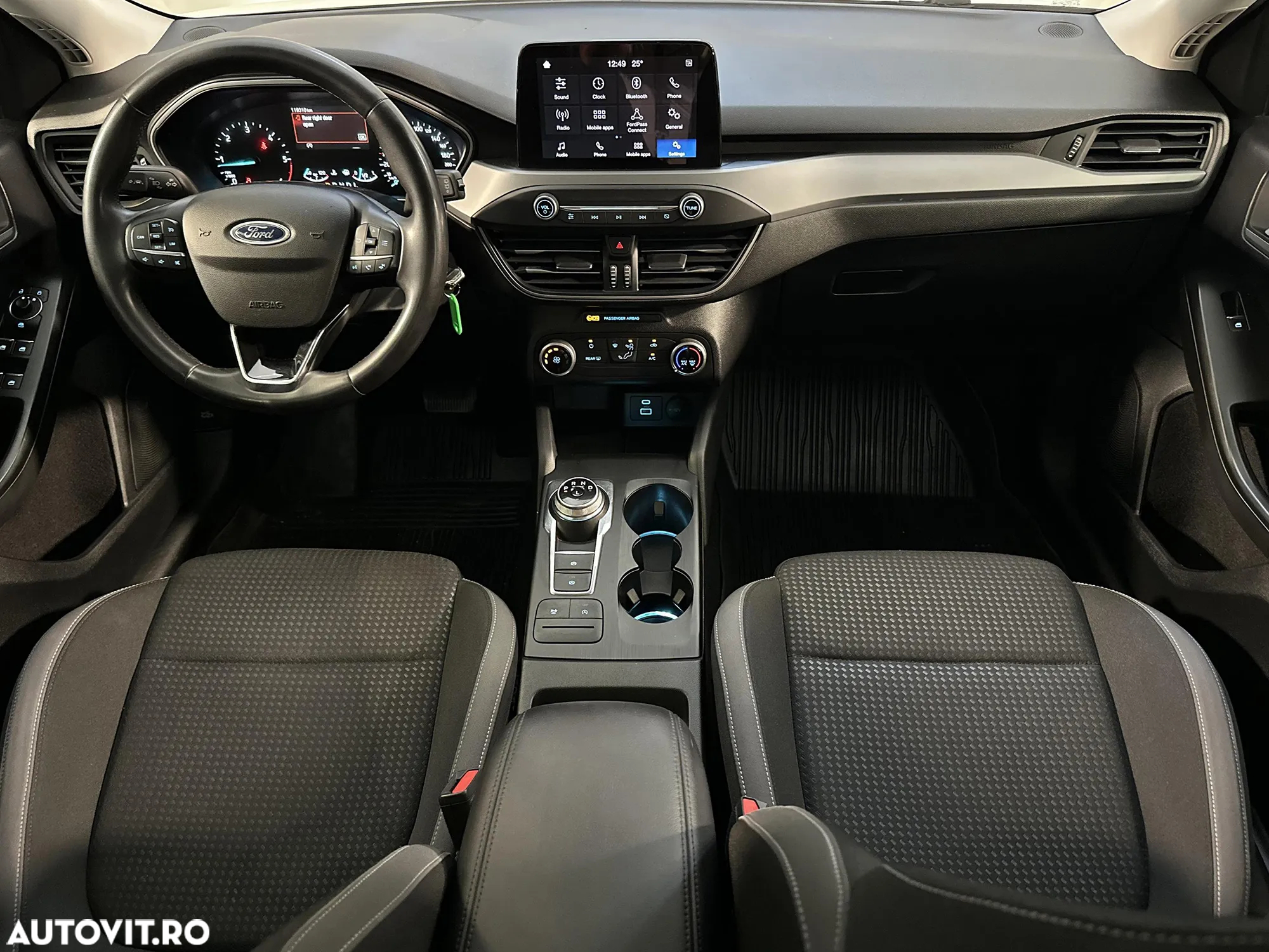 Ford Focus - 9