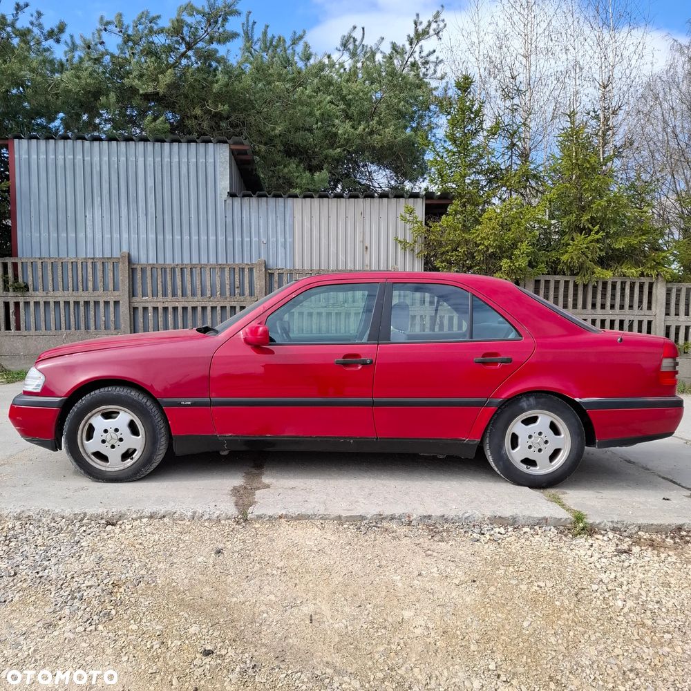 Mercedes-Benz Klasa C 180 T Classic - 5