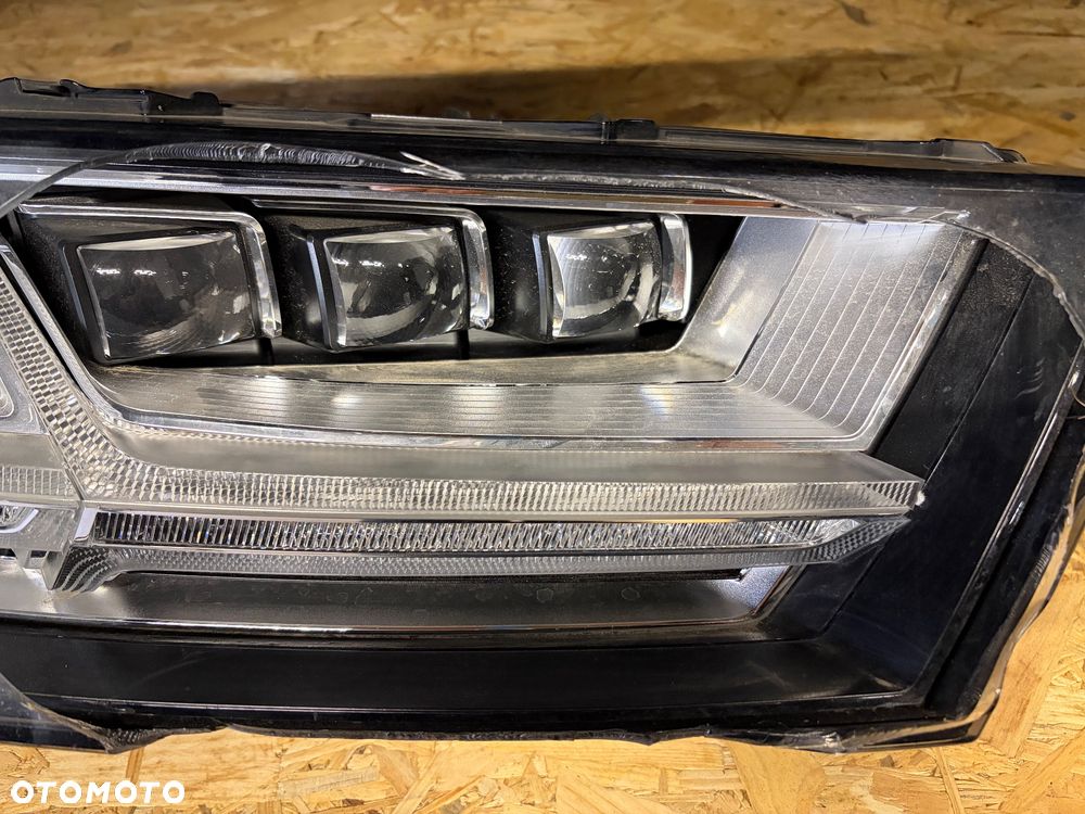 Audi Q7 SQ7 prawy matrix  reflektor lampa FULL LED - 2