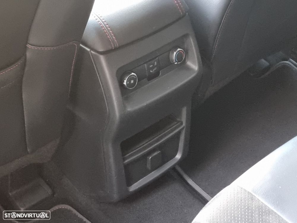 Ford S-Max 2.0 TDCi ST-Line - 30