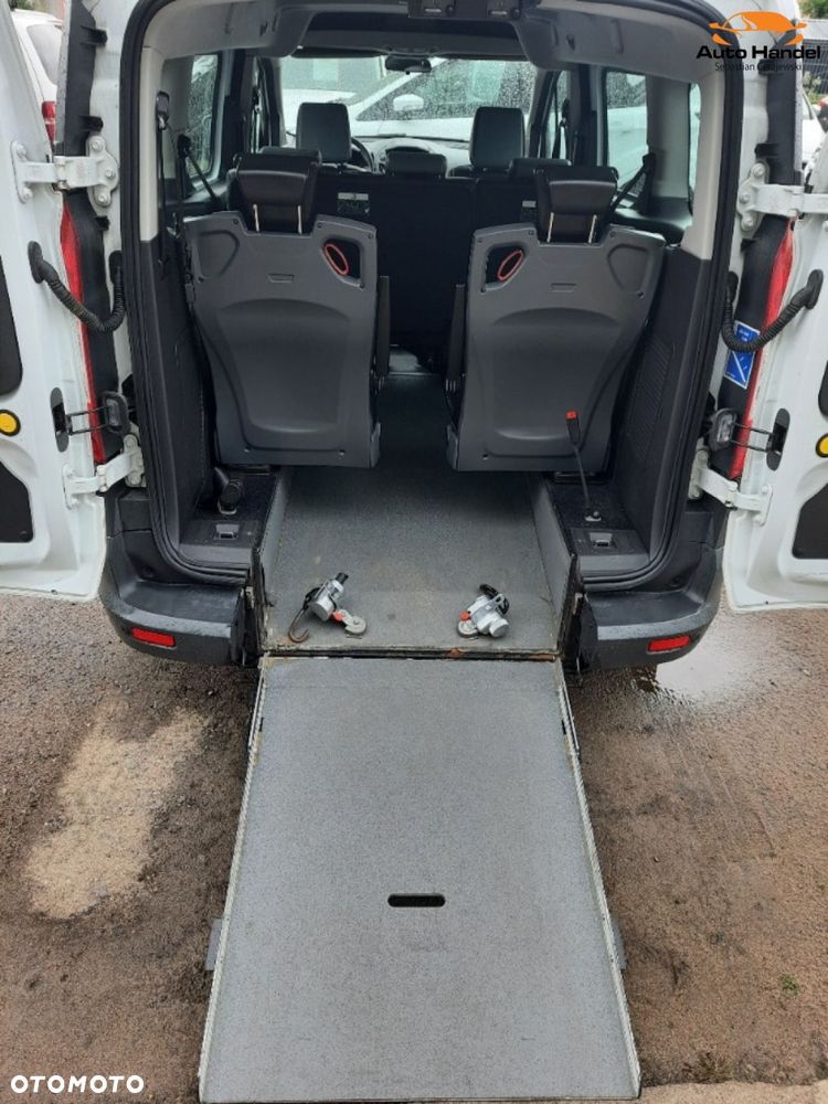 Ford Transit Connect - 22