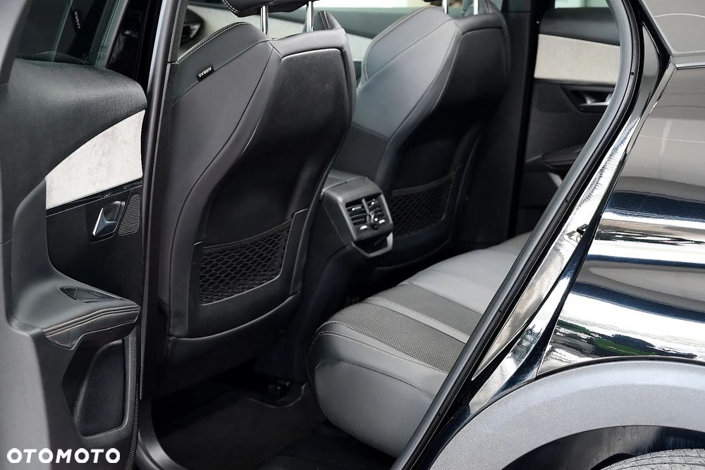 Peugeot 3008 1.5 BlueHDi GT Pack S&S EAT8 - 8